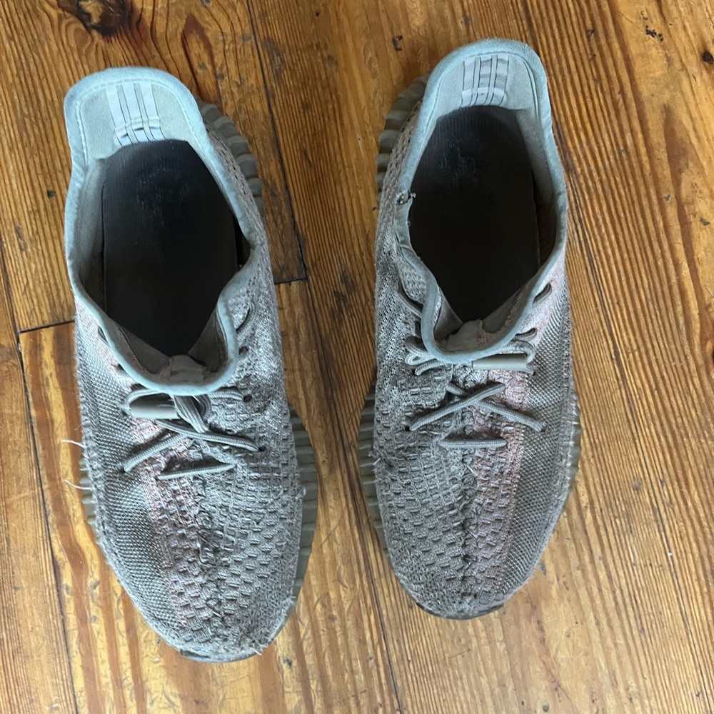 Yeezy Boost 350 V2 Sand Taupe